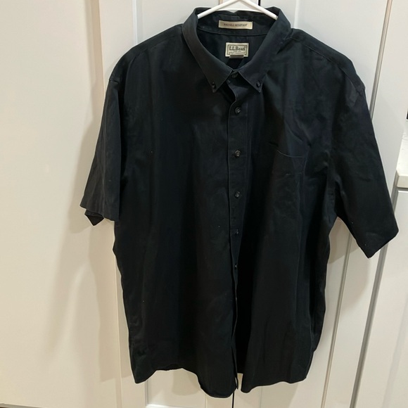Vintage L.L. Bean Men's Black Cotton Wrinkle Resistant Button Down Shirt Top - Picture 1 of 7